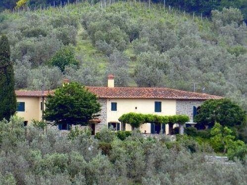 Casale in Vendita a Lamporecchio, 1'060'000€, 537 m²