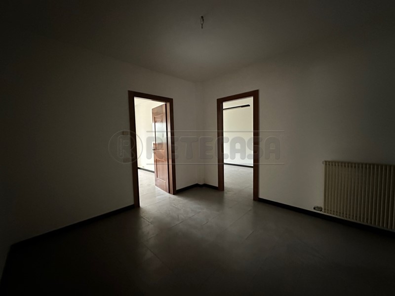 Ufficio in Vendita a Bassano del Grappa, 125'000€, 90 m²