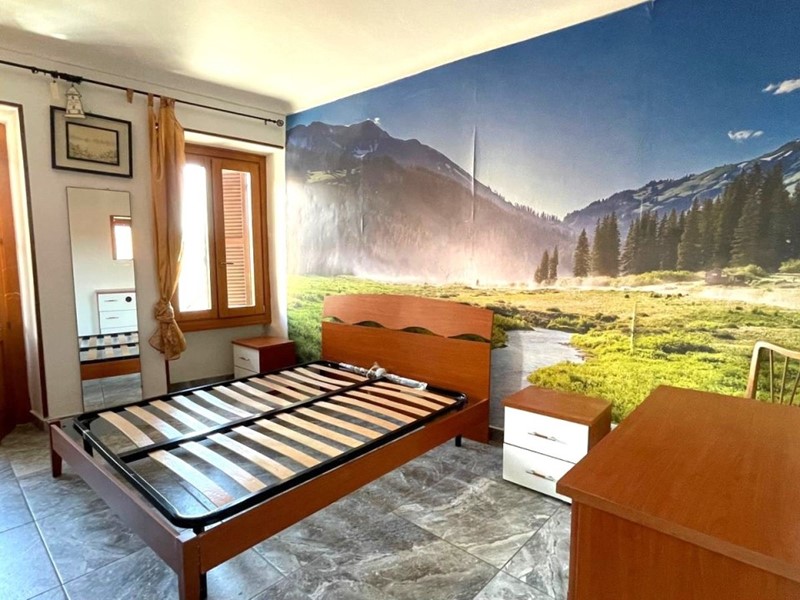 Quadrilocale in Vendita a Lanzo Torinese, 65'000€, 85 m²