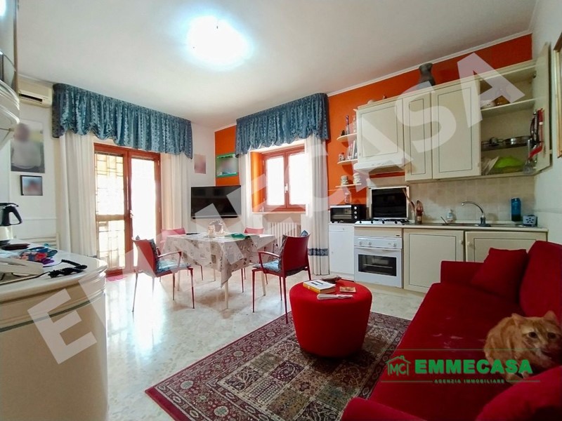 Trilocale in Vendita a Valenzano, 139'000&euro;, 80 m²