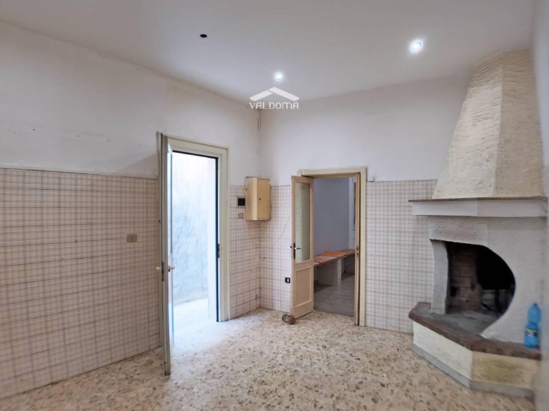 Casa Indipendente in Vendita a Lecce, 69'000€, 106 m², con Box