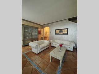 Casa Semi Indipendente in Vendita a Pontremoli, 320'000€, 150 m², con Box