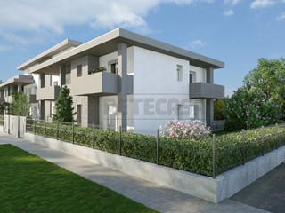 Villetta a schiera in Vendita a Schio, zona Schio, 360'000€, 213 m², con Box