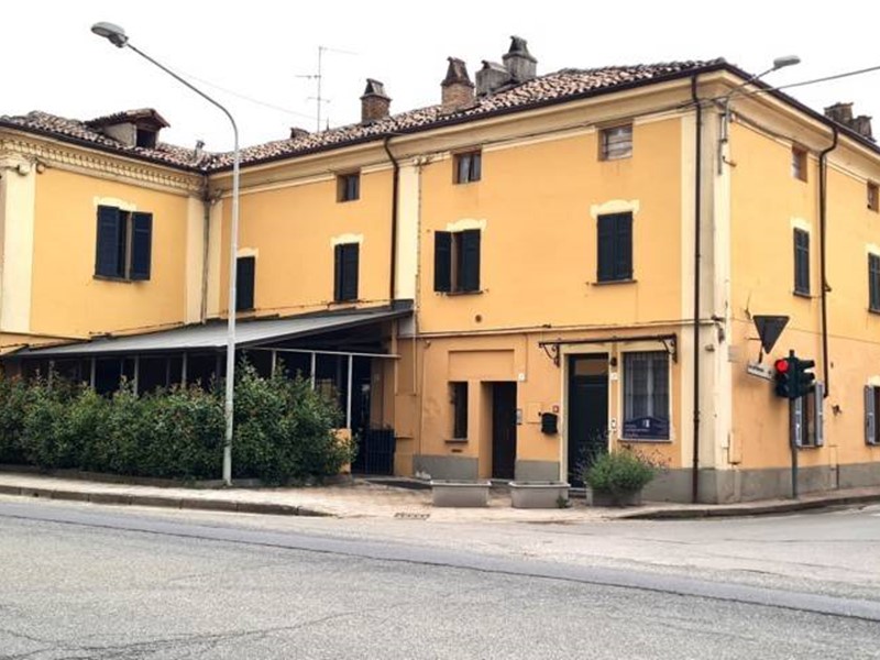 Immobile commerciale in Vendita a Montebello della Battaglia, 129'000€, 250 m²