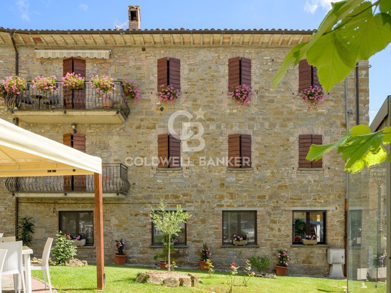 Bilocale in Vendita a Scheggia e Pascelupo, 99'000€, 90 m², arredato