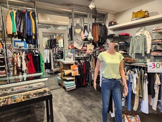 Negozio in Vendita a Santa Maria a Monte, 43'000€, 140 m²