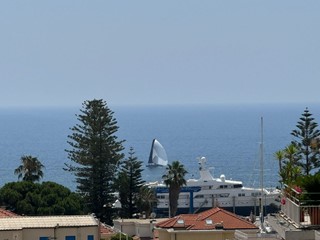 Appartamento in Vendita a Sanremo, zona San Martino, 549'000€, 175 m², con Box