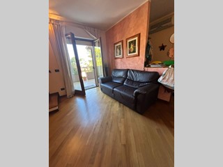 Appartamento in Vendita a Pescara, 239'000&euro;, 140 m², con Box