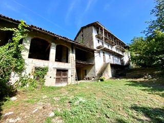 Casa Indipendente in Vendita a Somano, 28'000€, 240 m², con Box