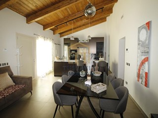 Villa in Vendita a Colle di Val D'Elsa, 850'000&euro;, 160 m², arredato