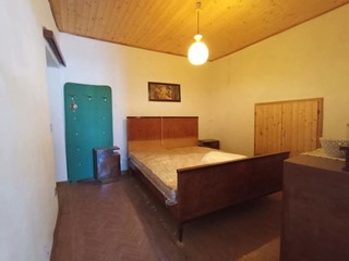 Casa Indipendente in Vendita a Castel di Casio, 41'000€, 70 m²