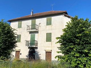 Appartamento in Vendita a Tiglieto, 34'000€, 100 m²