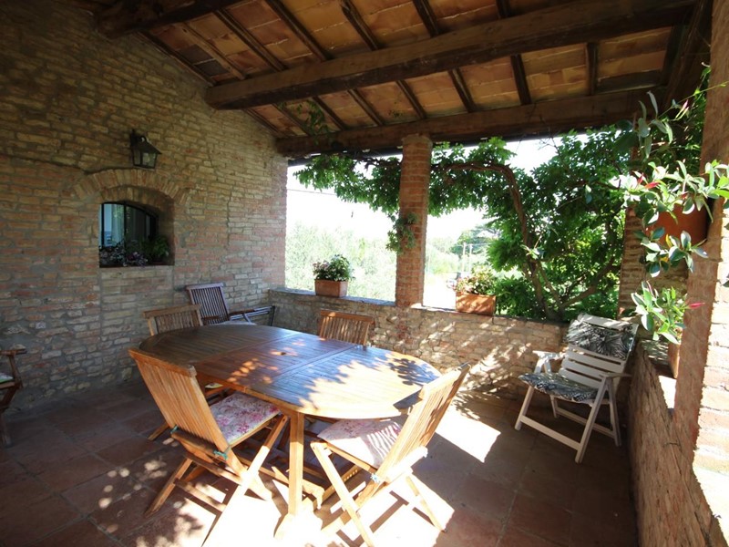 Casale in Vendita a Siena, zona Costafabbri, 780'000€, 300 m², con Box