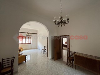 Casa Indipendente in Vendita a Manduria, 219'000€, 190 m²