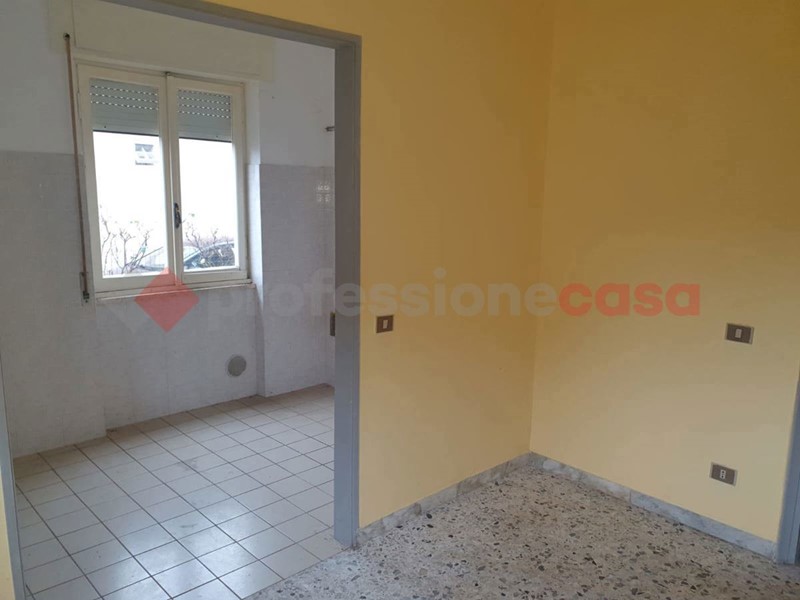 Appartamento in Vendita a Ceprano, 54'000€, 110 m²
