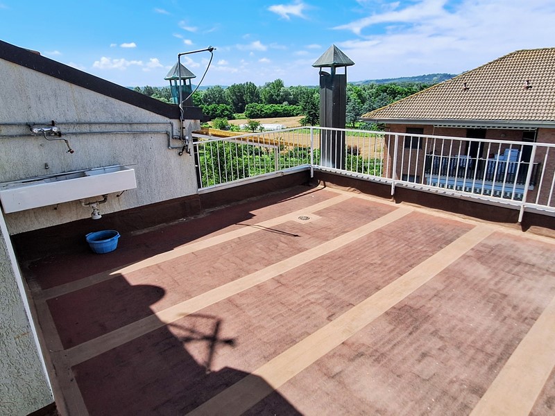 Appartamento in Vendita a Asti, zona sud, 149'000&euro;, 146 m²