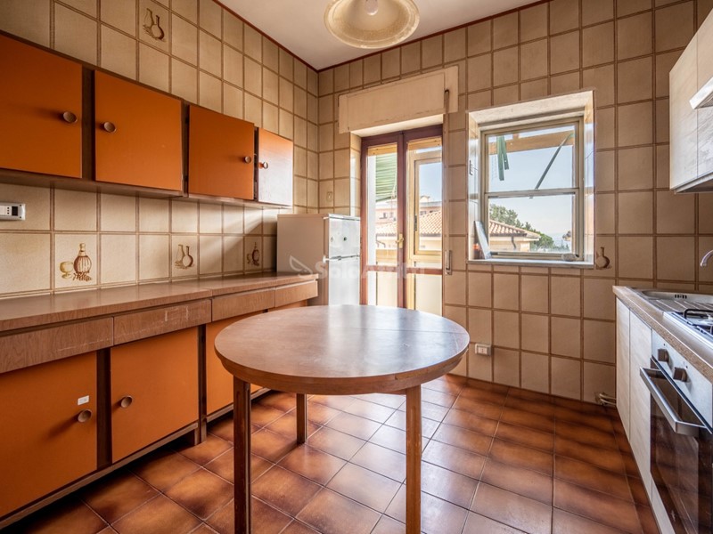 Stanza in Affitto a Catanzaro, zona Sant'Antonio, 170&euro;, 180 m², arredato