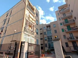 Quadrilocale in Vendita a Bari, 240'000€, 110 m²