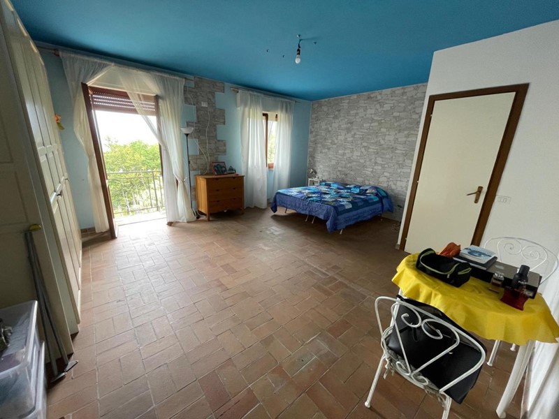 Casa Indipendente in Vendita a Aulla, 190'000€, 200 m²