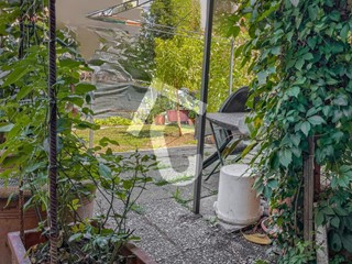 Appartamento in Vendita a Jesi, zona ZONA 4A, 220'000€, 140 m²