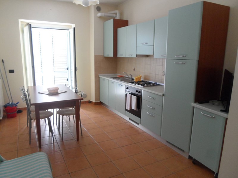 Bilocale in Vendita a San Benedetto del Tronto, zona Porto d'Ascoli mare, 55 m², arredato