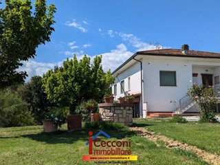 Villetta a schiera in Vendita a Cerreto Guidi, 205'000€, 160 m², con Box
