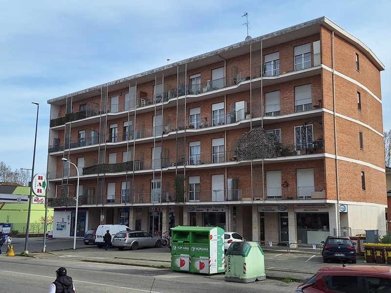 Trilocale in Vendita a Asti, zona est, 49'000&euro;, 55 m²