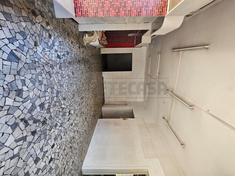 Immobile commerciale in Vendita a Vicenza, 149'000€, 246 m²