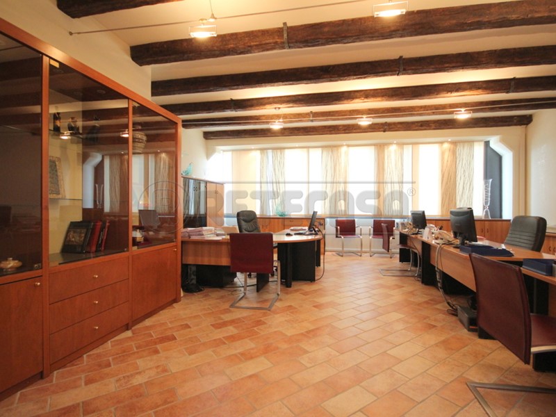 Ufficio in Vendita a Camisano Vicentino, 85'000€, 86 m²