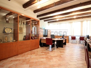 Ufficio in Vendita a Camisano Vicentino, 85'000€, 86 m²