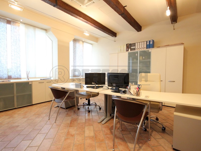 Ufficio in Vendita a Camisano Vicentino, 79'000€, 78 m²