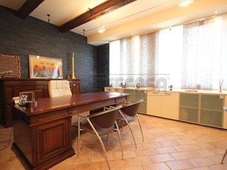 Ufficio in Vendita a Camisano Vicentino, 79'000€, 78 m²