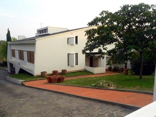 Villa in Vendita a Peccioli, 685'000€, 600 m², arredato, con Box