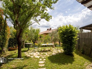 Villetta a schiera in Vendita a Monteriggioni, zona Strove, 450'000€, 143 m², arredato, con Box