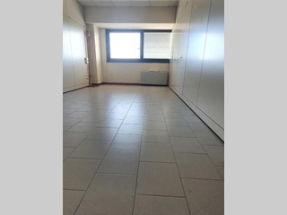 Ufficio in Affitto a Porcari, 250€, 20 m²