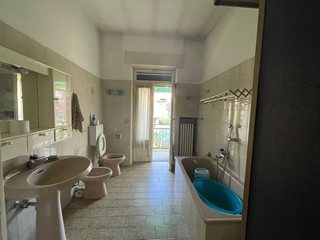 Villa in Vendita a Pianezza, 315'000€, 280 m²