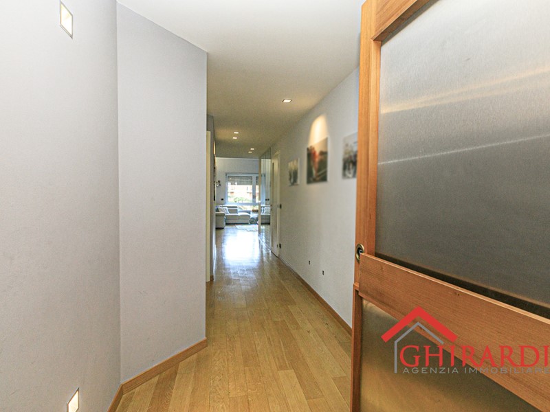 Appartamento in Vendita a Genova, zona Sestri Ponente, 115 m²