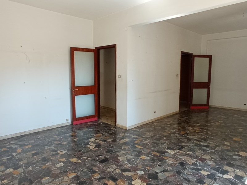 Appartamento in Vendita a Ragusa, 85'000&euro;, 145 m²