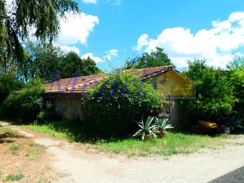 Casa Indipendente in Vendita a Cesena, zona S.Carlo, 300'000€, 290 m², con Box