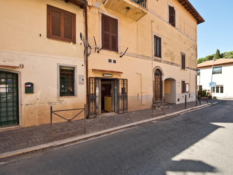 Immobile commerciale in Affitto a Grottaferrata, 550€, 30 m²