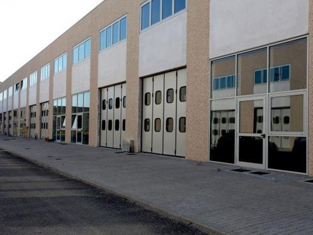 Capannone in Vendita a Livorno, 320'000&euro;, 409 m²