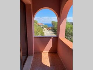 Appartamento in Vendita a Rio, zona Cavo, 450'000&euro;, 250 m², arredato, con Box