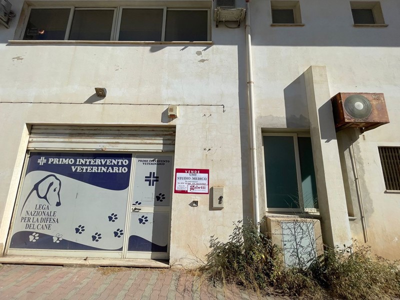 Ufficio in Vendita a Carbonia, 50'000€, 54 m²