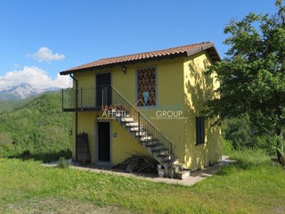 Casa Indipendente in Vendita a Fivizzano, 190'000€, 80 m²