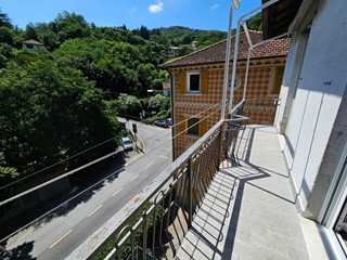 Appartamento in Vendita a Campomorone, 58'000€, 89 m²