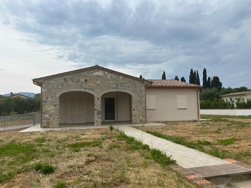 Casa Indipendente in Vendita a Castelfranco di Sotto, zona Orentano, 550'000€, 120 m², con Box