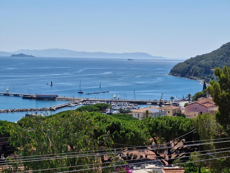 Appartamento in Vendita a Rio, zona Cavo, 500'000&euro;, 150 m²