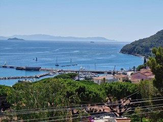 Appartamento in Vendita a Rio, zona Cavo, 500'000&euro;, 150 m²