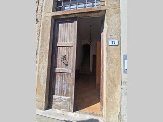 Casa Semi Indipendente in Vendita a Terricciola, zona Soianella, 179'000€, 400 m²