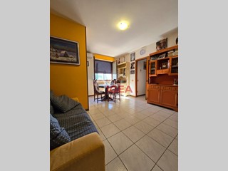 Quadrilocale in Vendita a Monteriggioni, zona Badesse, 180'000€, 65 m², arredato, con Box